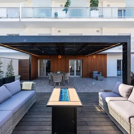 Terraza - Sea View Terrace And Pool
